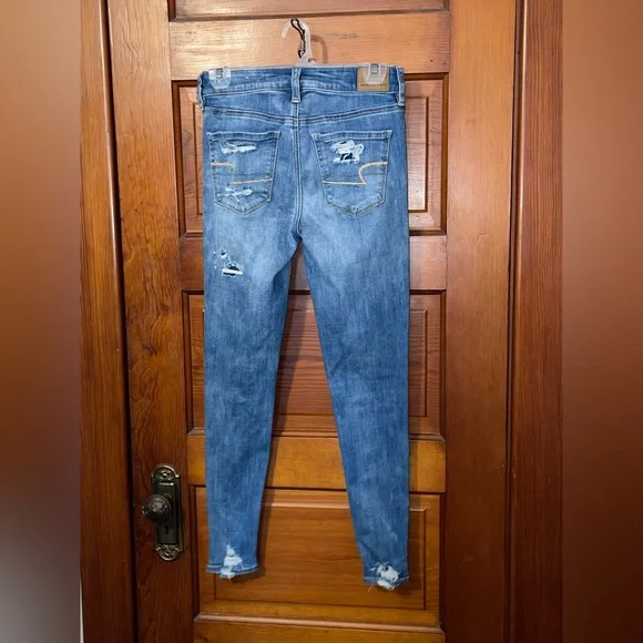 Sold to Elizabeth// 
American Eagle Ripped Tapered Jeans - Picture 2 of 9